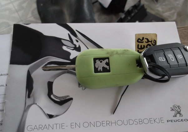 Peugeot Rifter cena 81700 przebieg: 94900, rok produkcji 2020 z Młynary małe 781